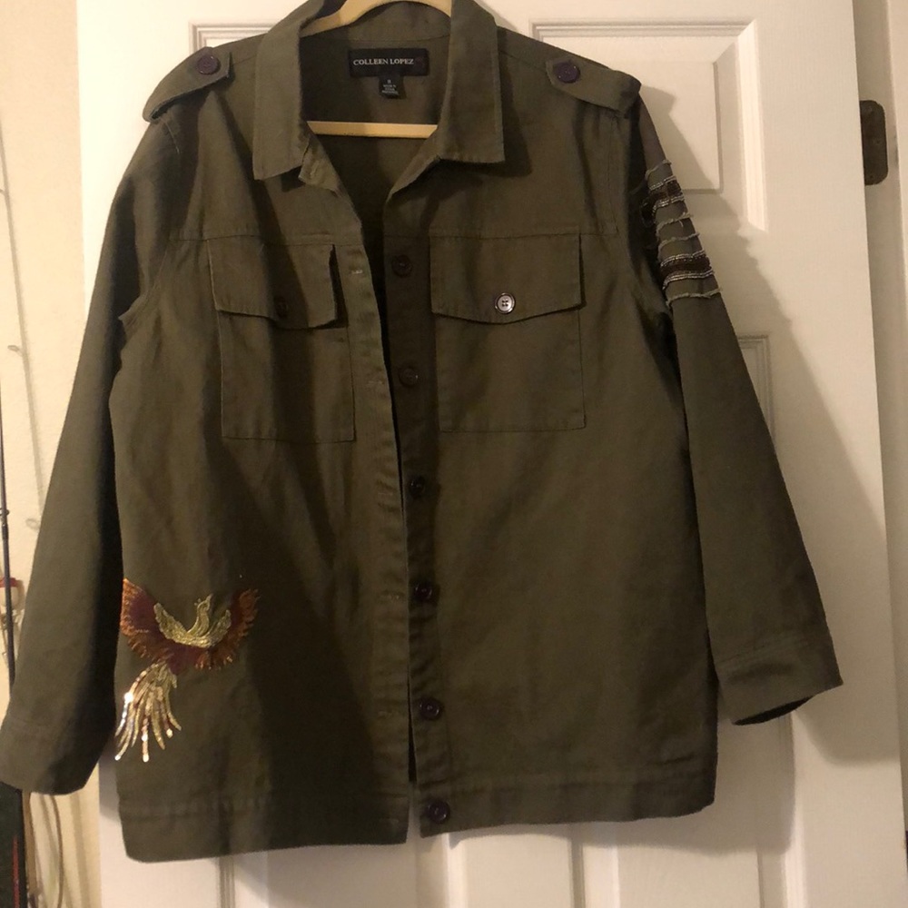 HSN Colleen Lopez 1X military style details